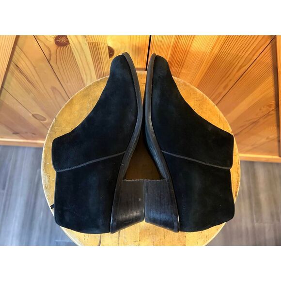 Vionic Womens Black Suede Ankle Bootie Low Block Heel Side Zip Size 7.5 - Picture 5 of 10